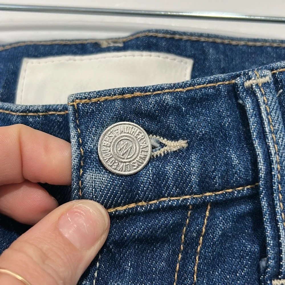 MOTHER JEANS size 25 THE INSIDER CROP STEP FRAY WOMAN TEAMING UP dark wash - Picture 10 of 16